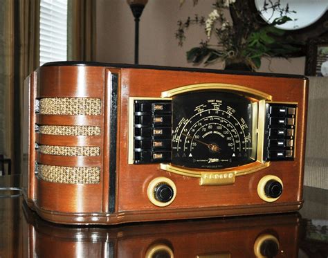 old vintage tube radios